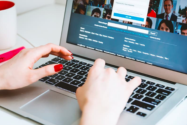 3 Ways to Effectively Use LinkedIn